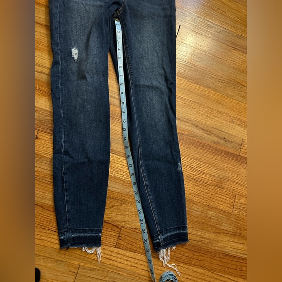 SPANX Jeggings - Dark wash distressed - size small - Picture 7 of 7